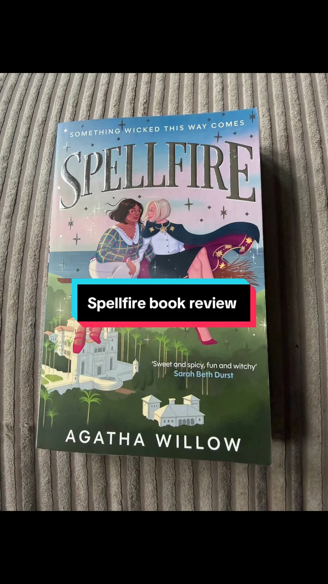 @Rozellascozycorner 📚🇬🇧