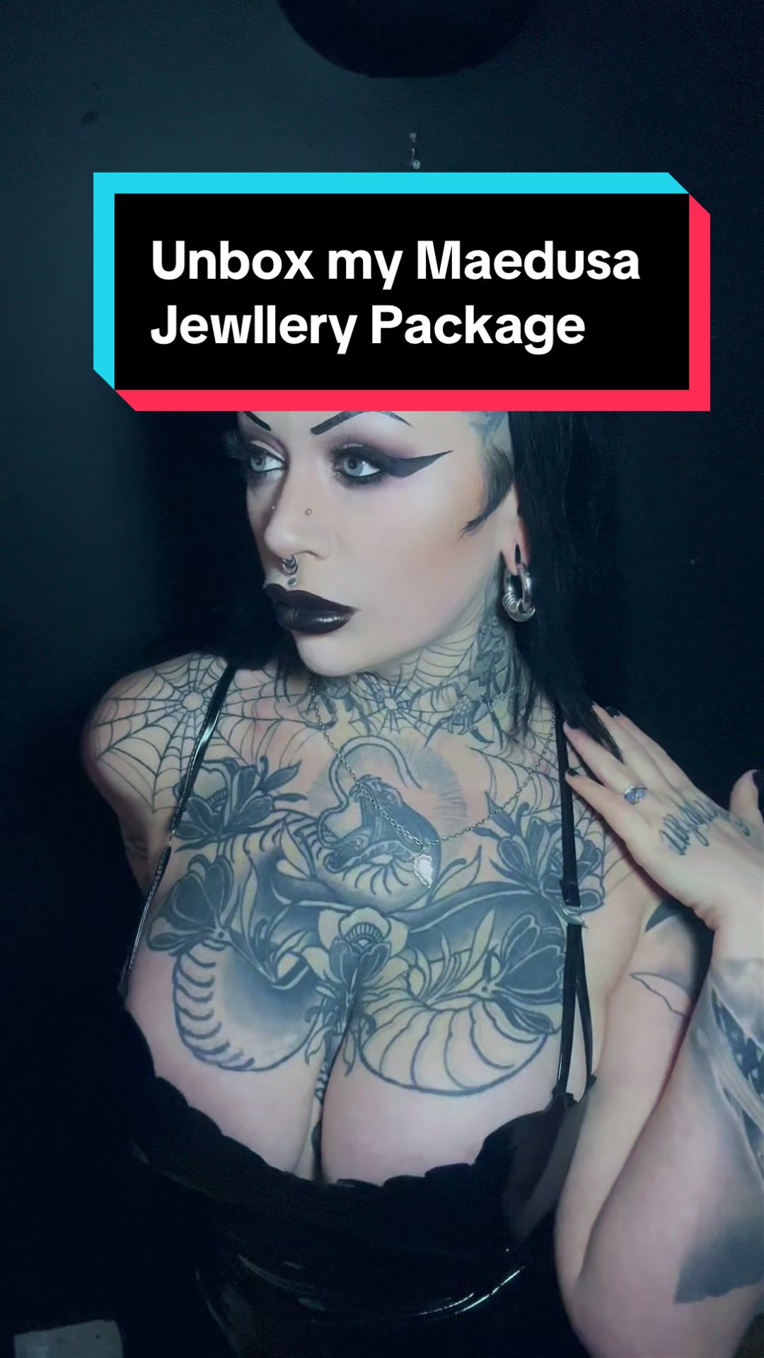 @Blood.Doll