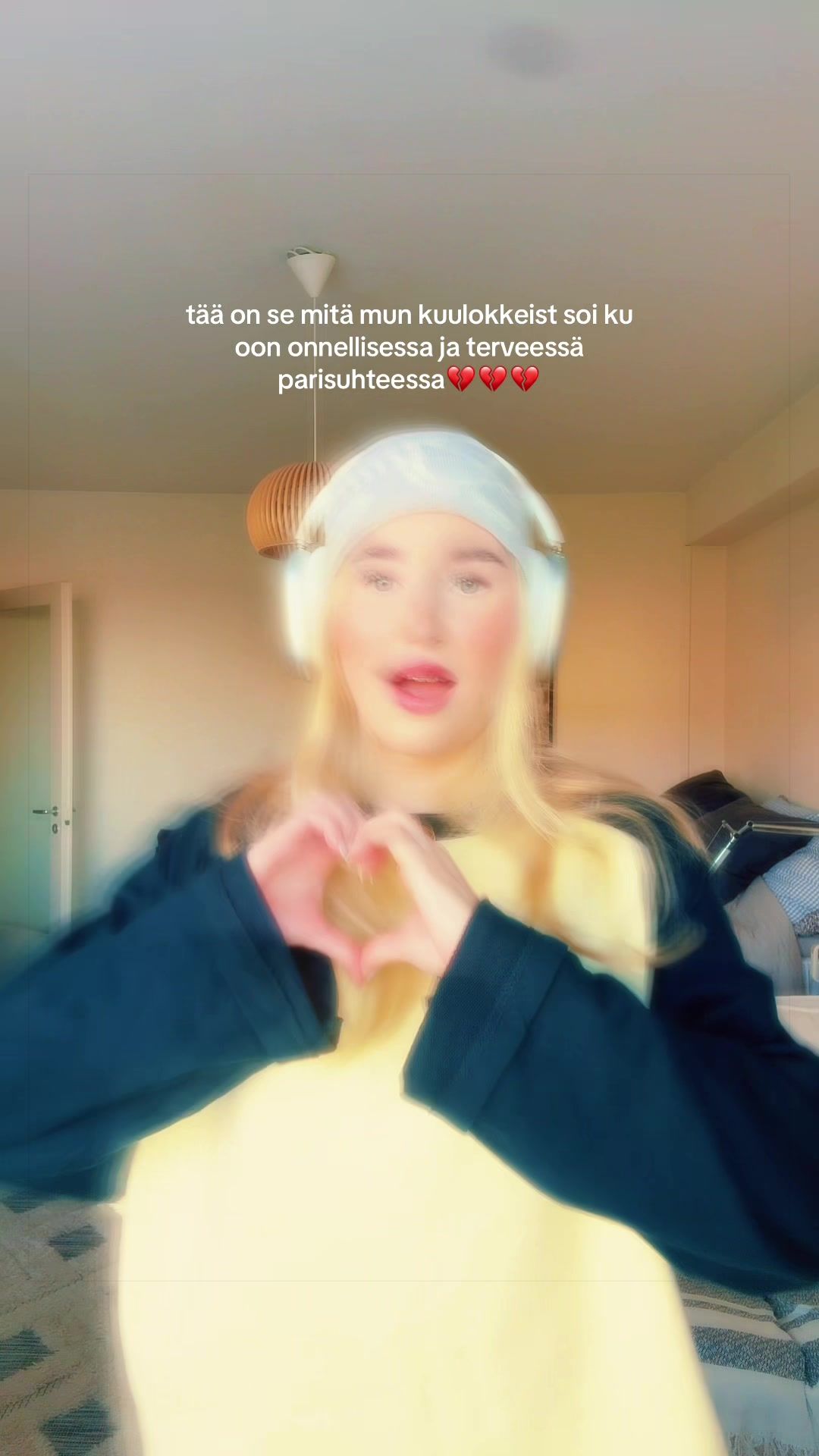 @elsajeejee