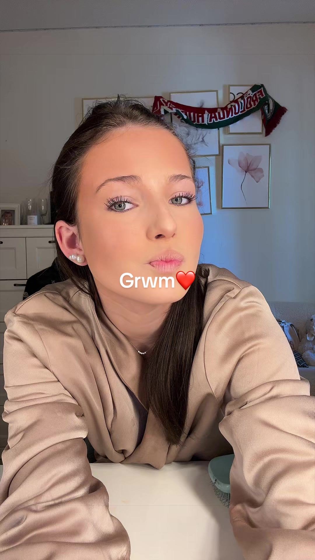 @𝐻𝒶𝒾𝓁𝑒𝓎𝓇𝑒𝒾𝓃𝒽𝑜𝓁𝒹