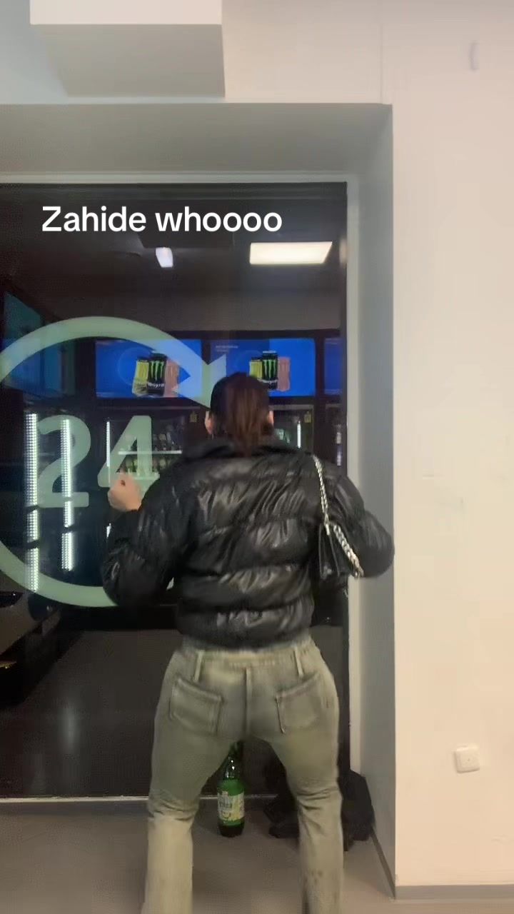 @Angi😎