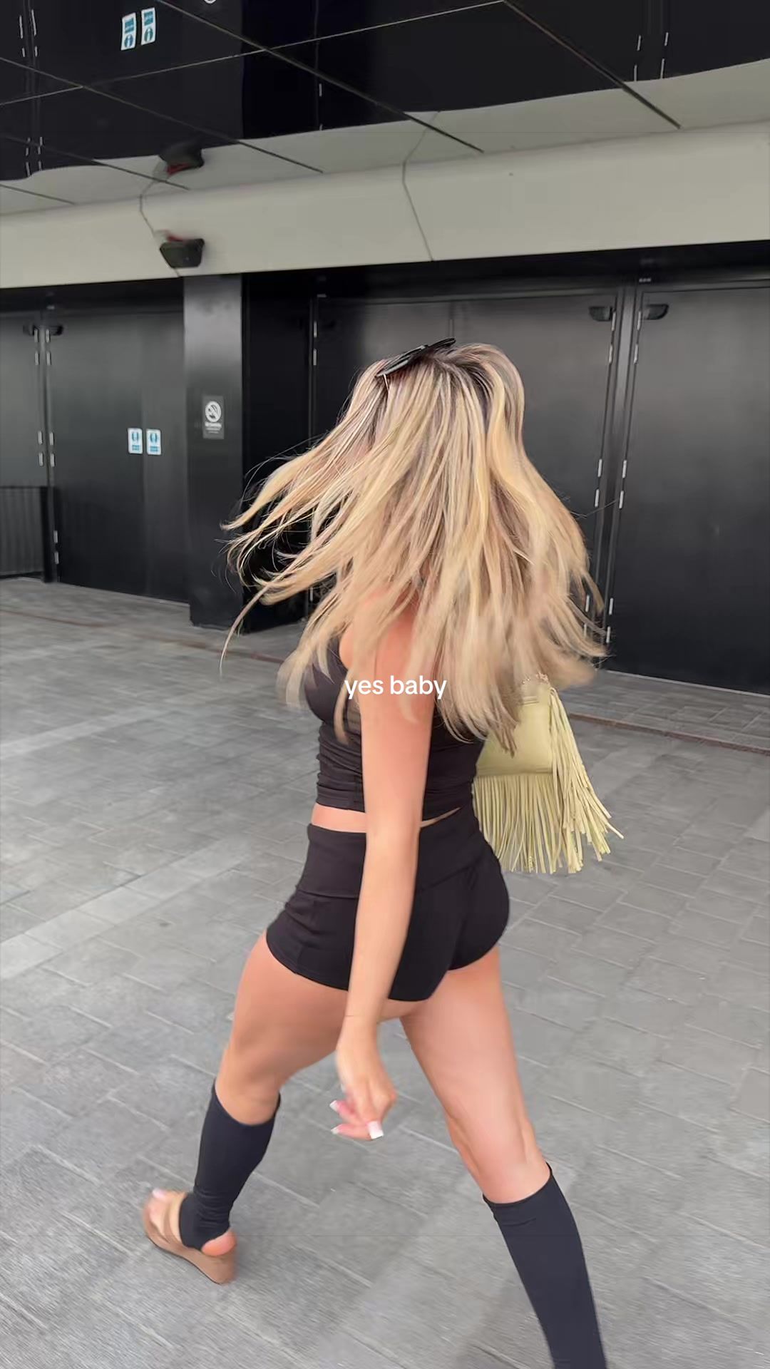 @𝐞𝐦