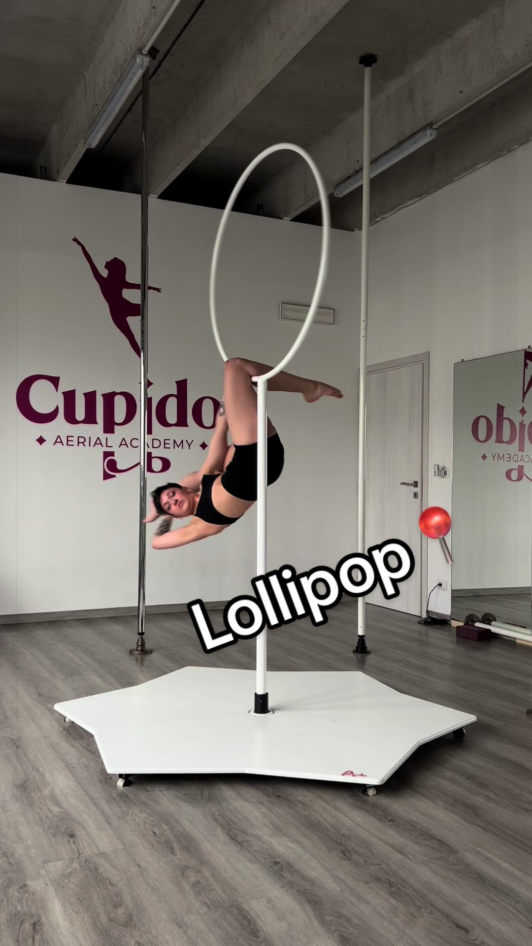 @Julie_Pole