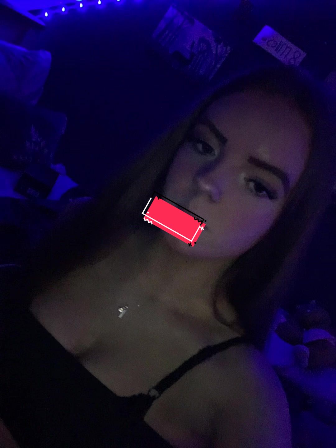 @🥳