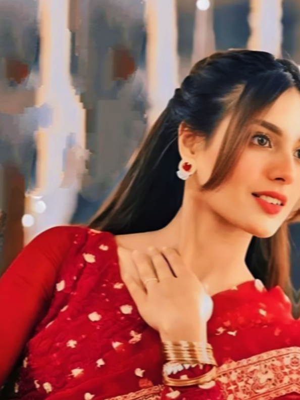 @Pakistani Actresses