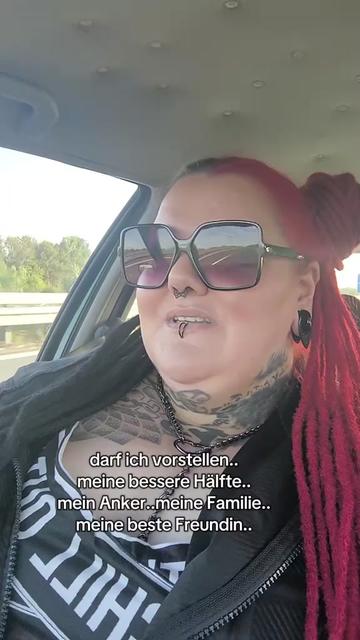 @ChuckyDerMörderMops
