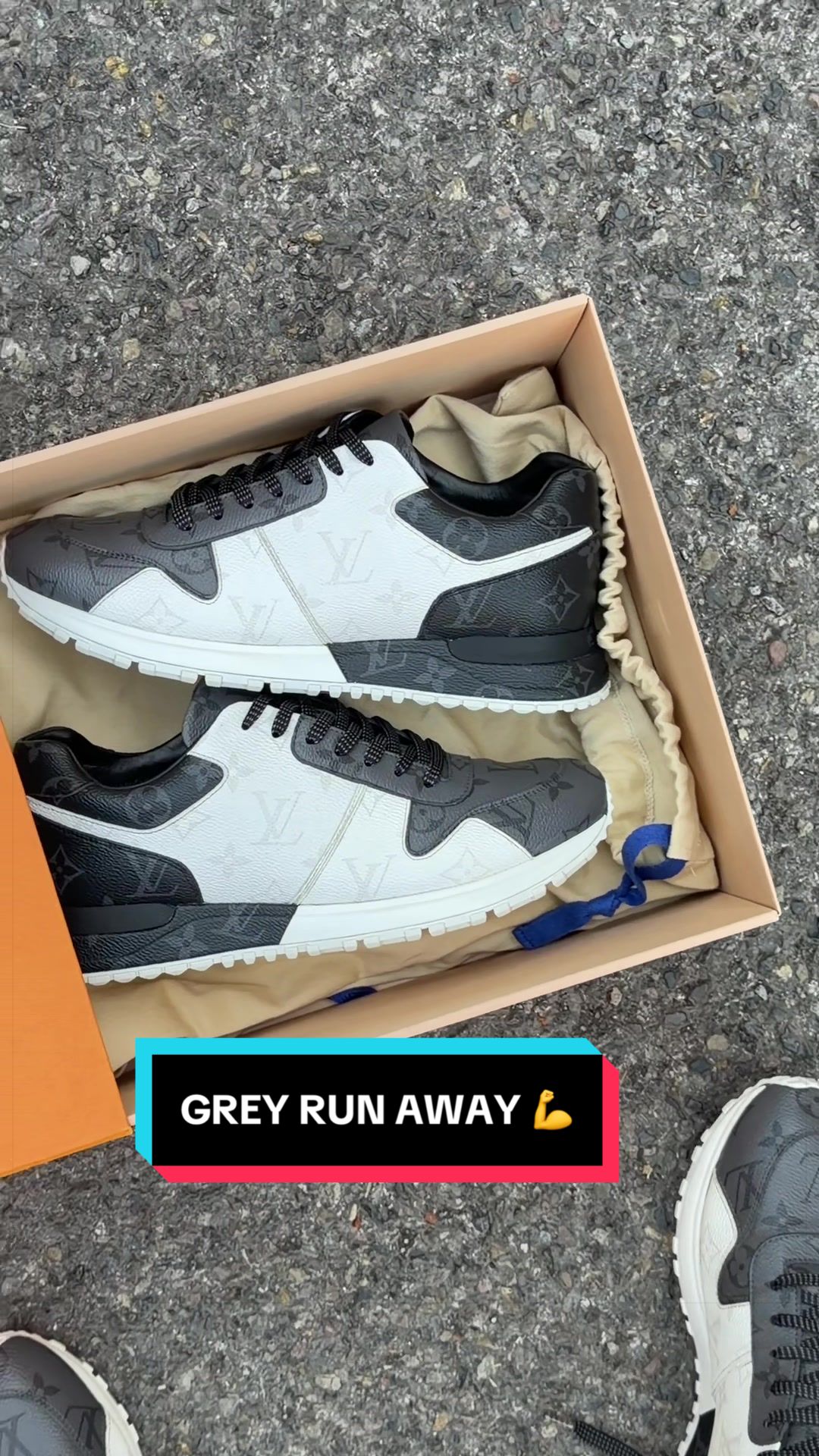 @lovedkicks
