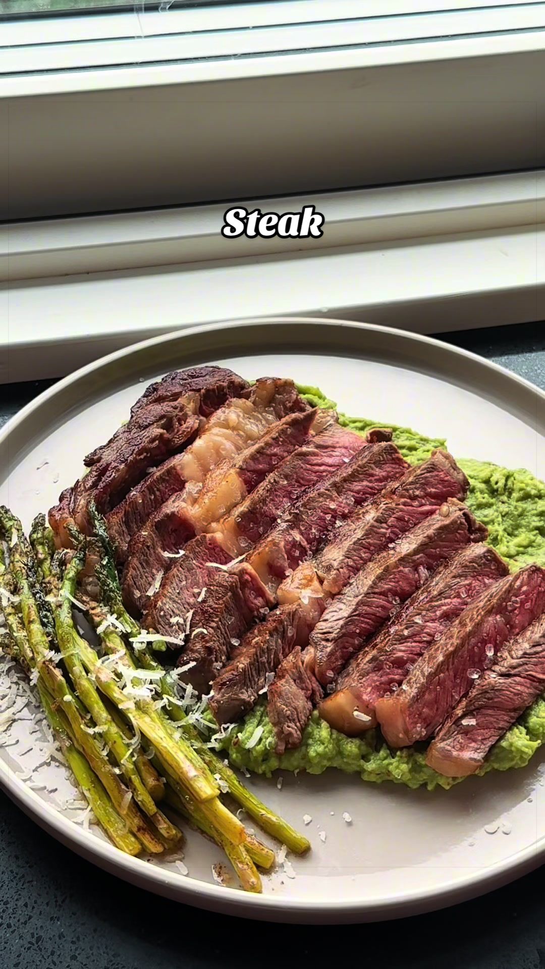 @FoodieByMell