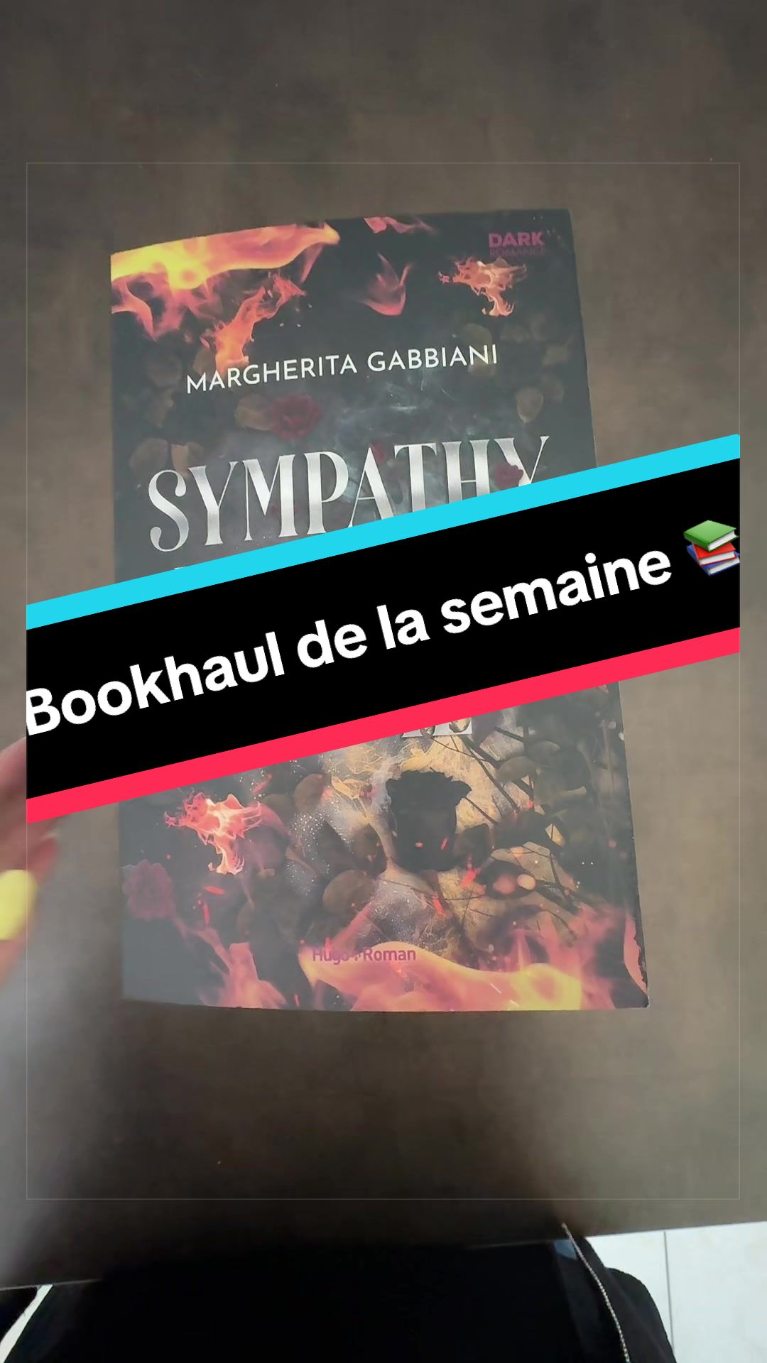 @📚 Julie_Books&Sun ☀️