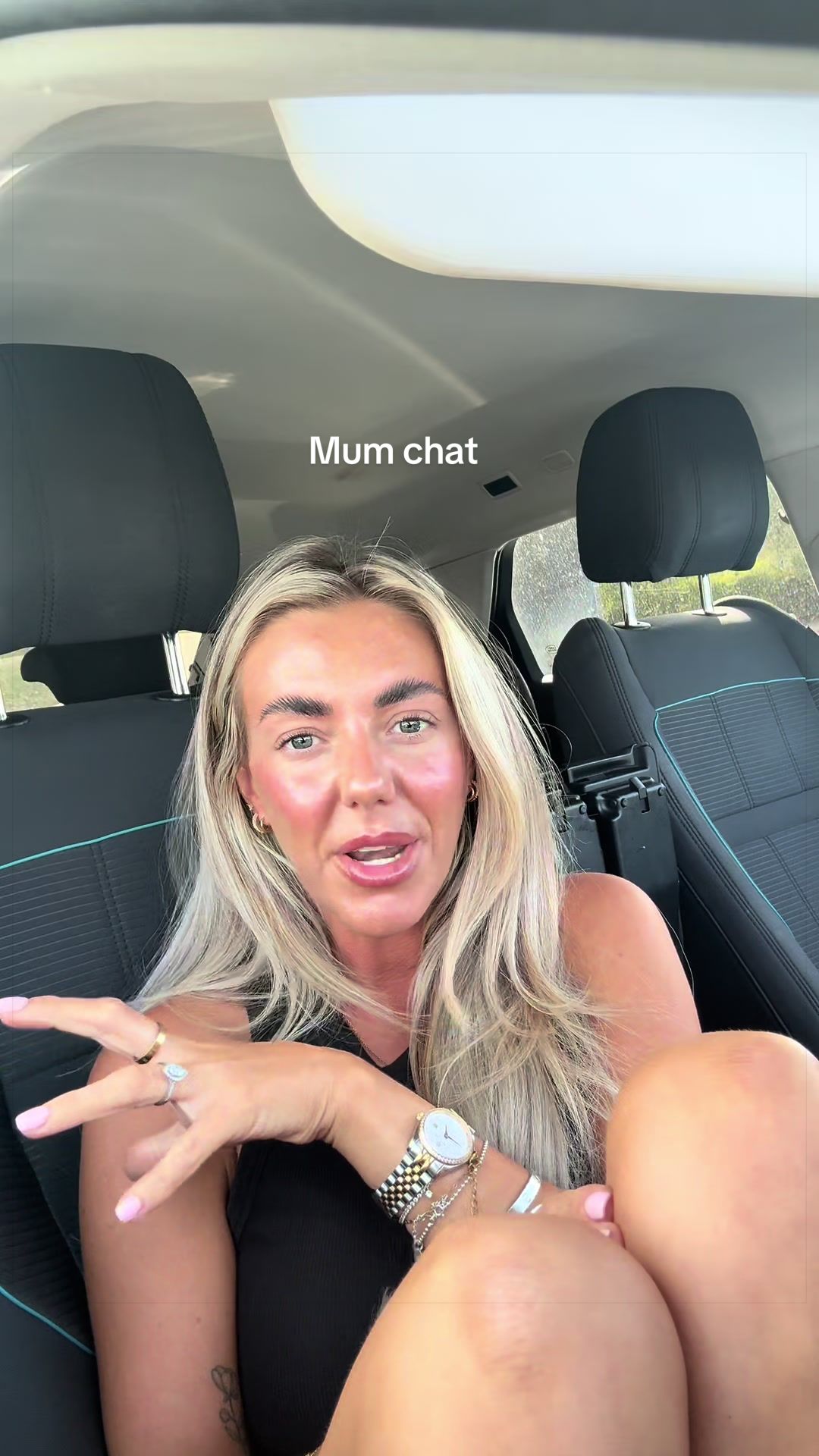 @Chelsea | mama of 3 ✨