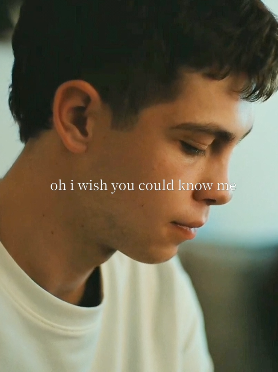 @𝐜𝐫𝐲𝐬𝐭𝐚𝐥