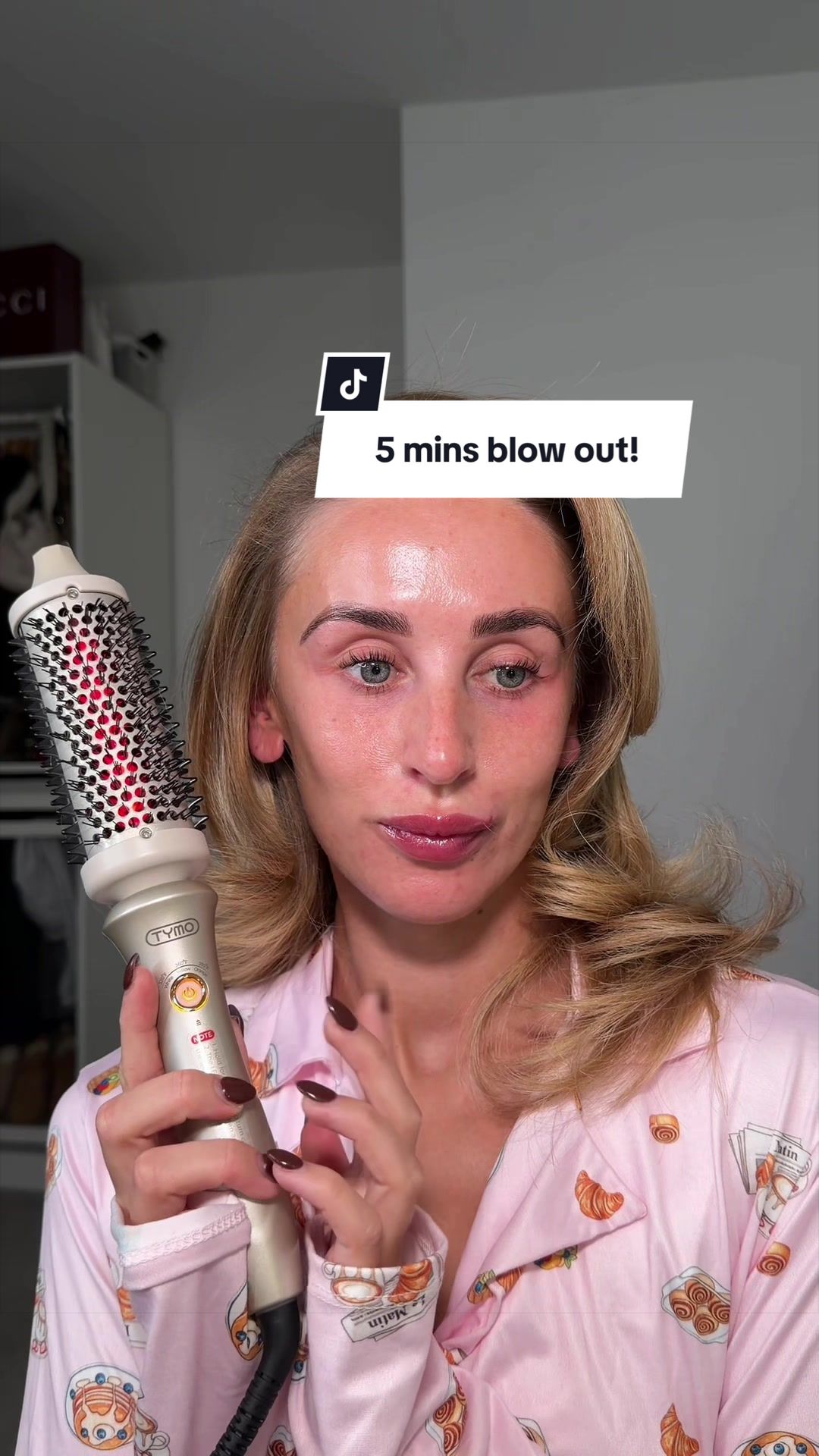 @Blousy
