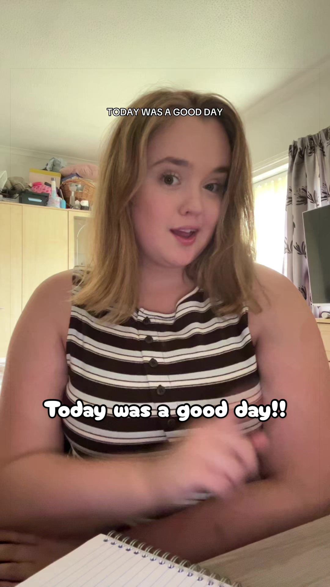 @chloe.holmes