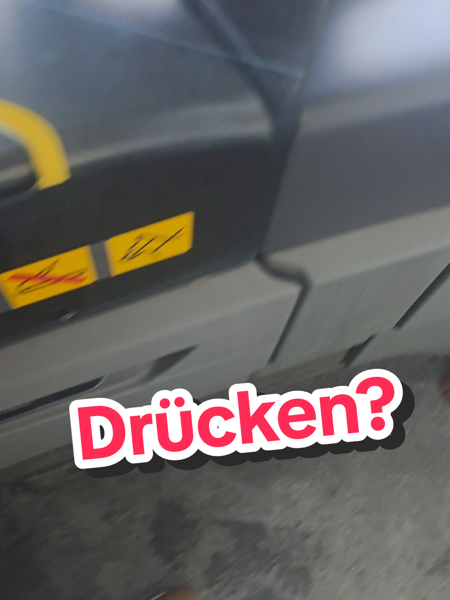 @BroAusBerlin