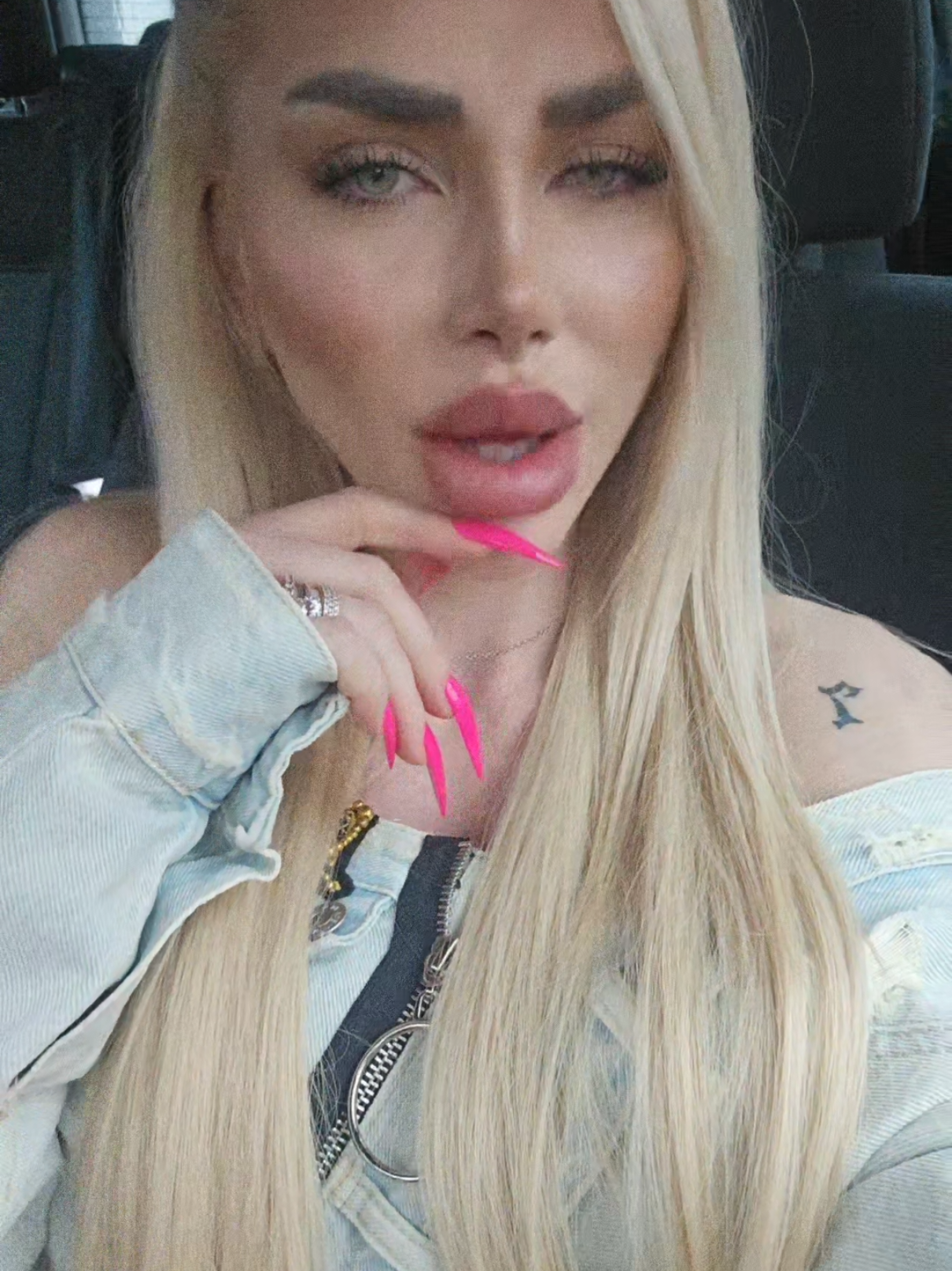 @𝐌𝐄𝐃𝐈 𝐇𝐑𝐈𝐒𝐓𝐎𝐕𝐀