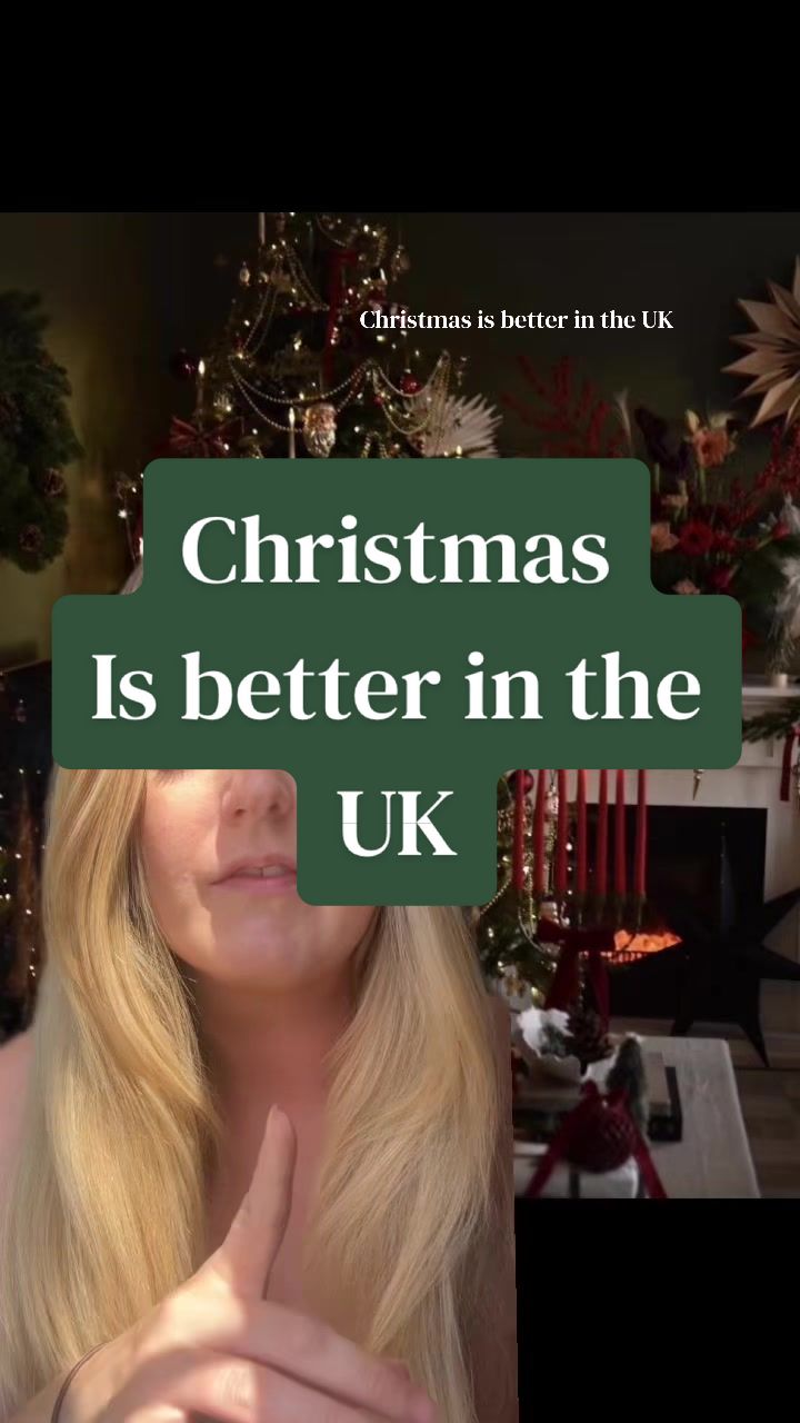@AshleighLovesChristmas