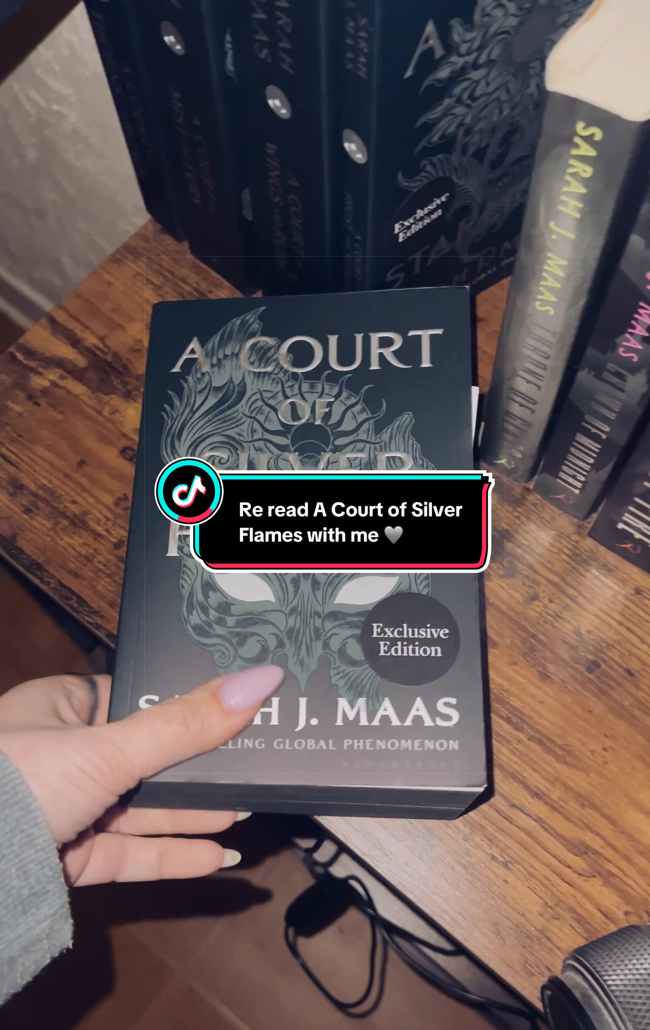 @𝕾𝖈𝖗𝖊𝖆𝖒𝖎𝖓𝖌 𝕿 | Reads