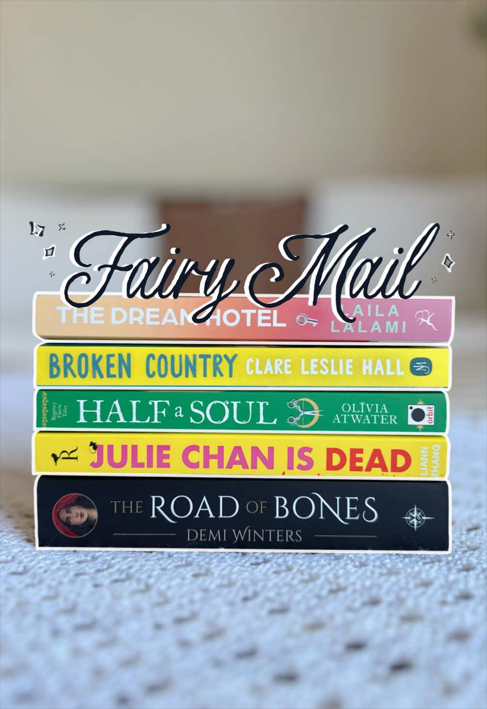 @Georgia | gemini_bookshelf 📚