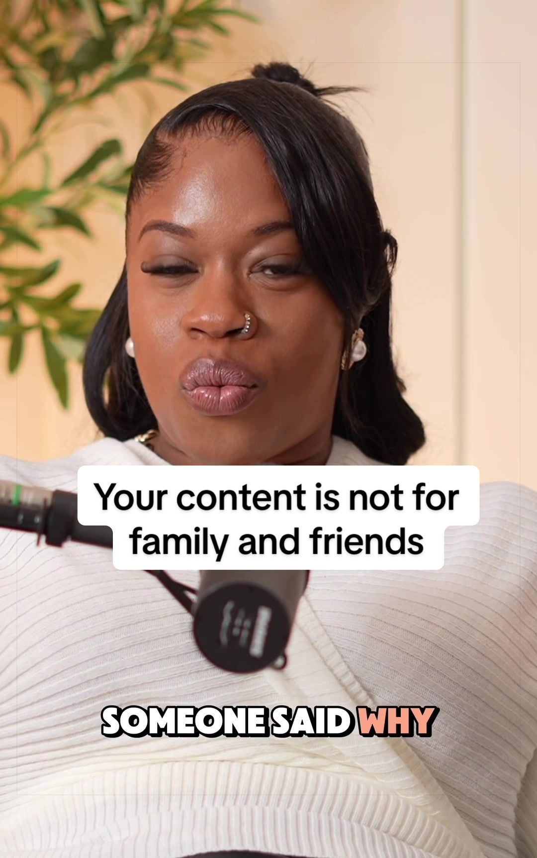 @Esther Lara