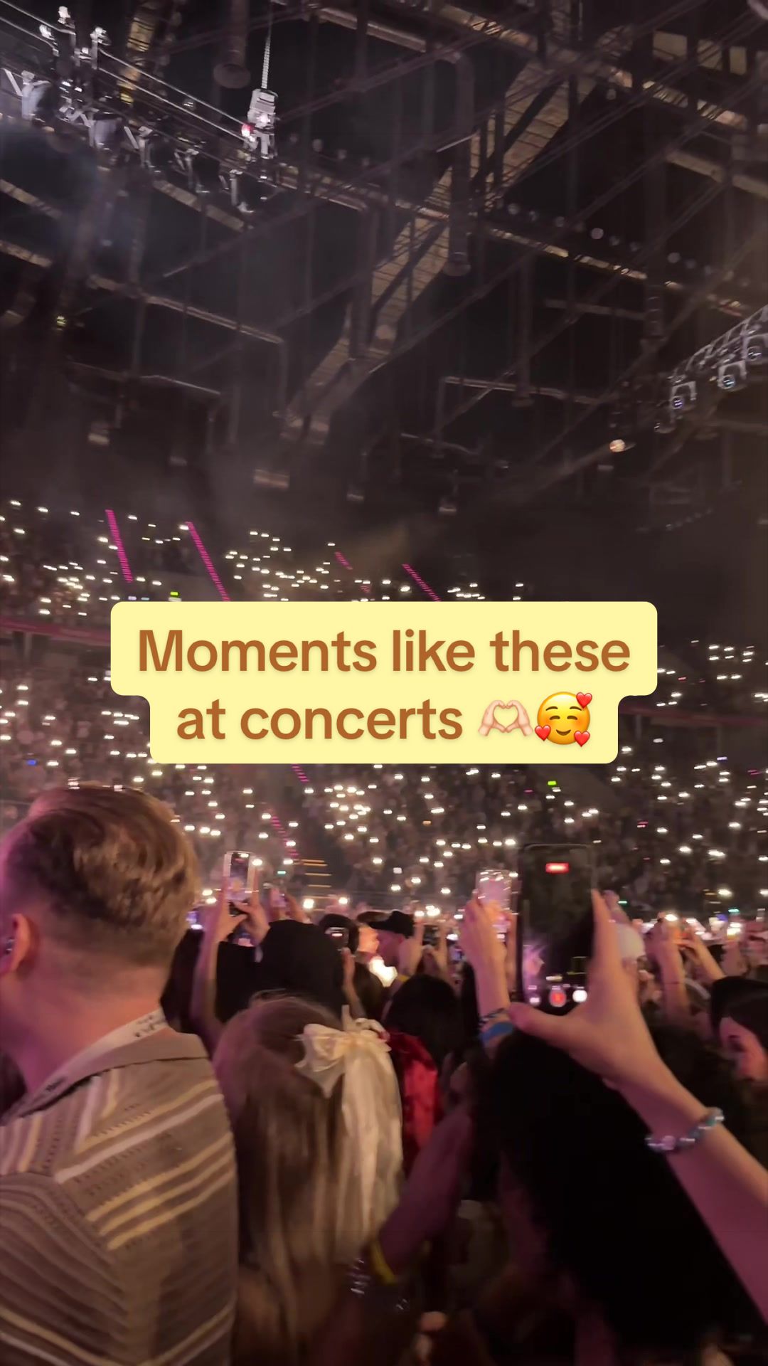 @Chris J Travels✈️ | Concerts🎤