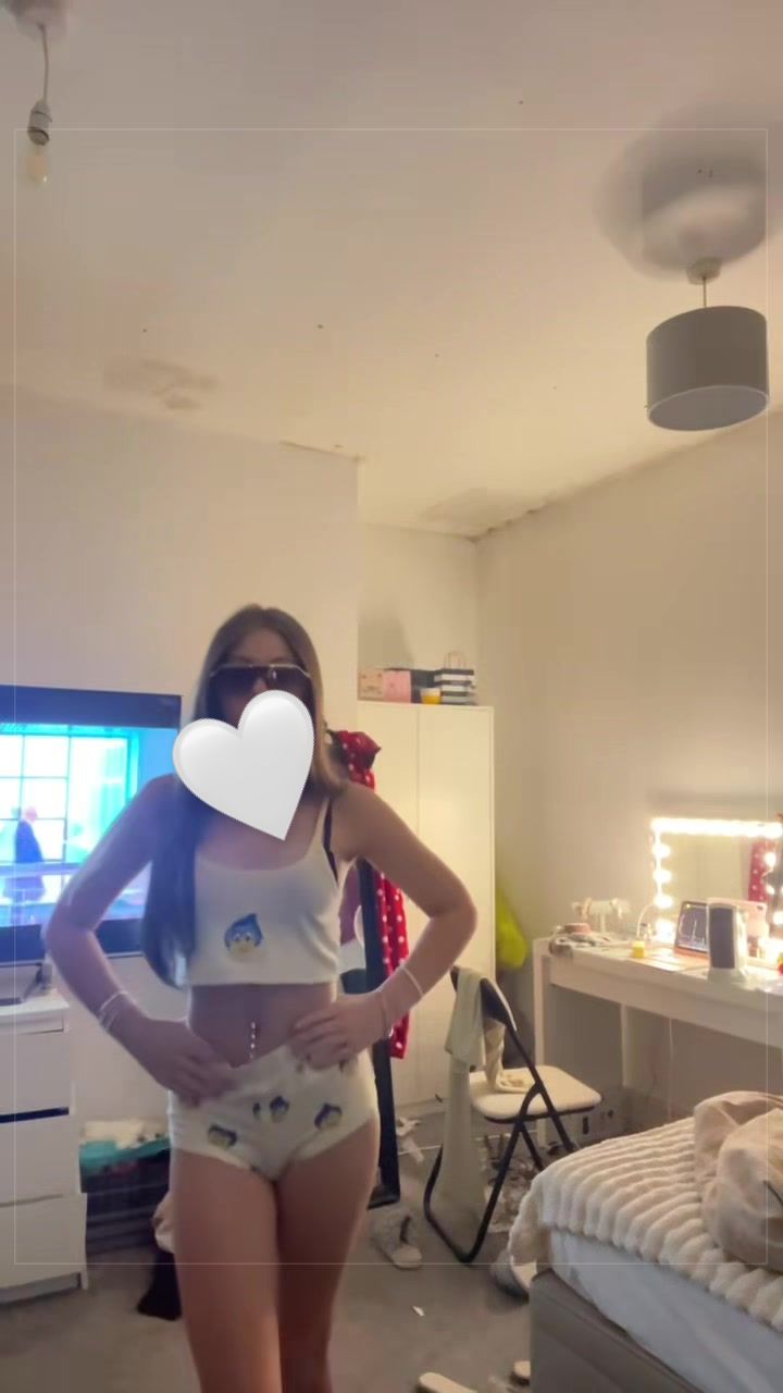 @๐๊จ๐ค