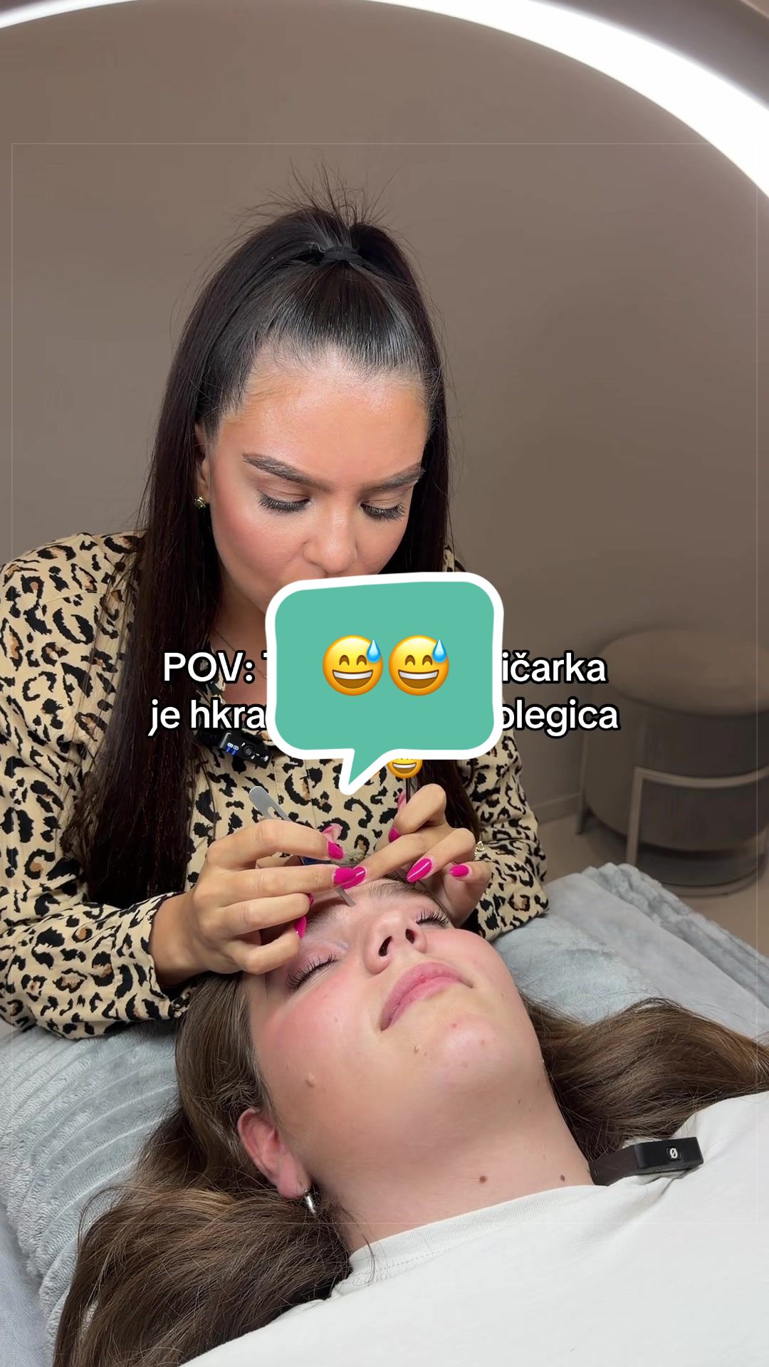 @Sisters Lek&scaron;