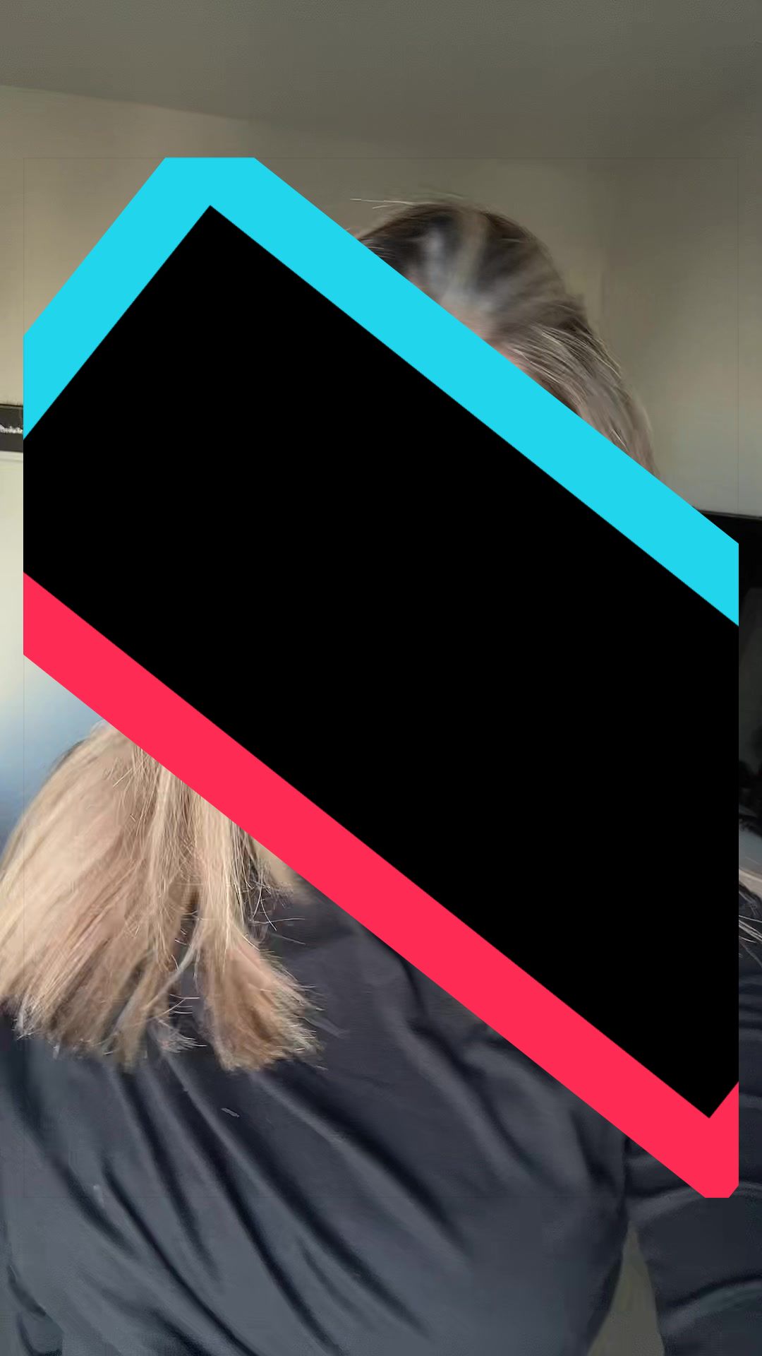 @𝒩
