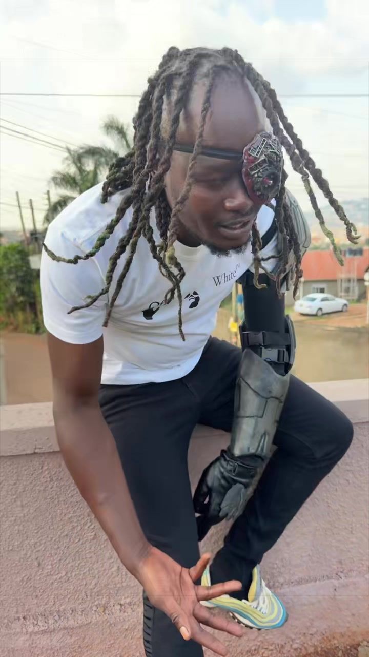 @FlossDaArtist🇺🇬🇬🇧