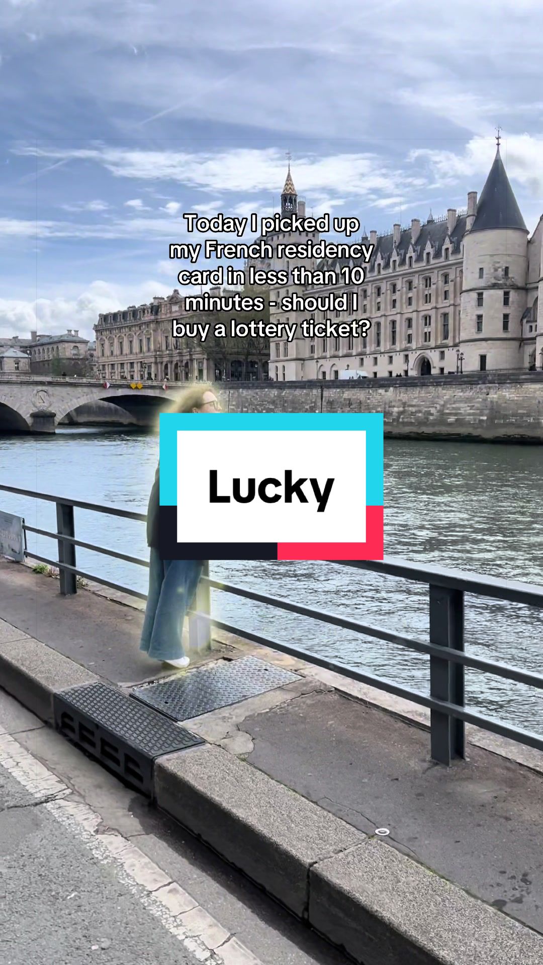 @Celina, à côté de Paris 🇫🇷