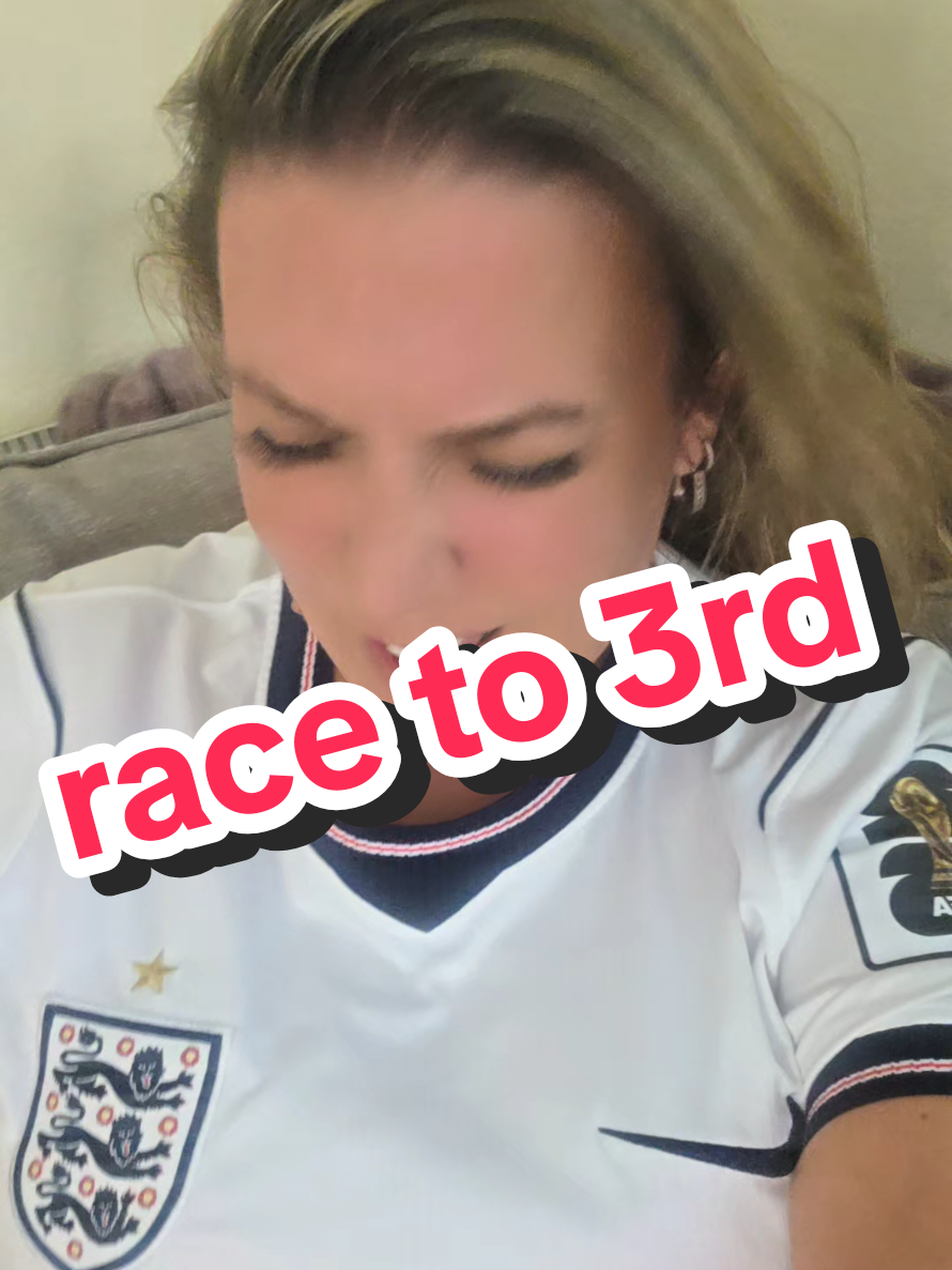 @maisielew09