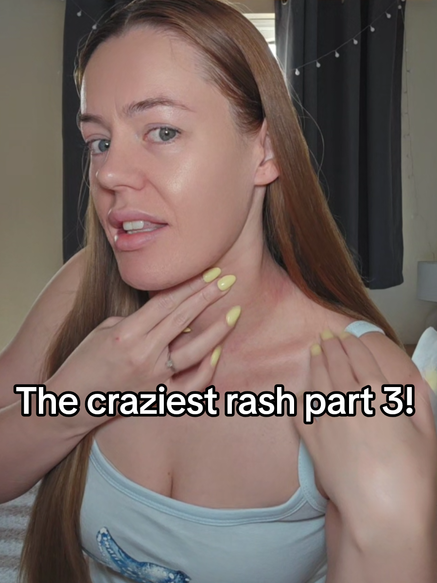 @CharAndHerBag 🤍