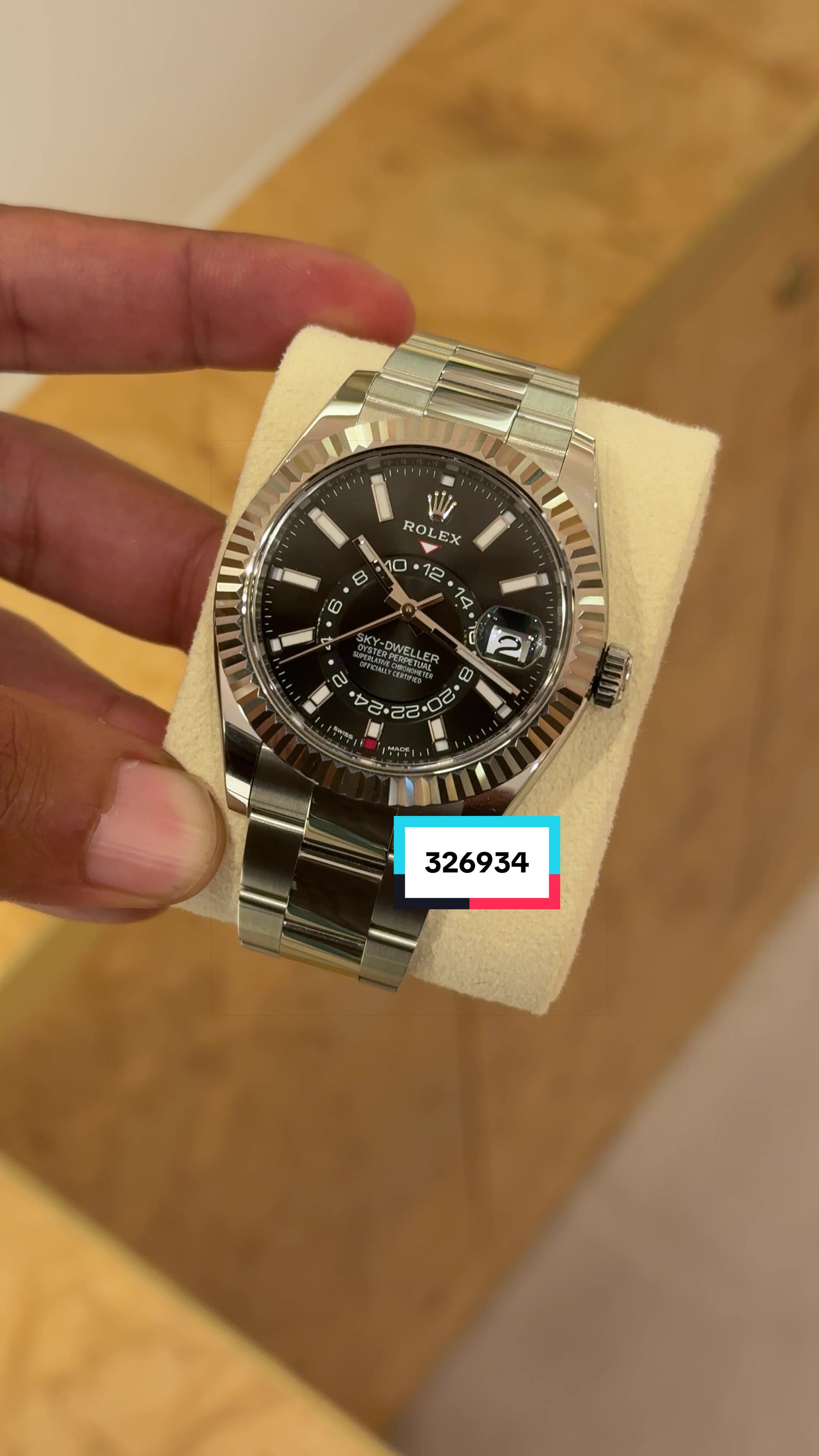 @Luxe Watches