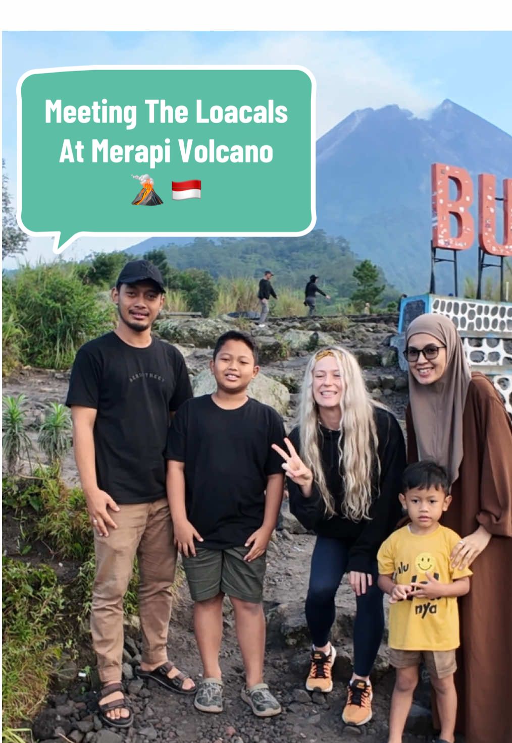 @Beth & Denz | Adventure Travel