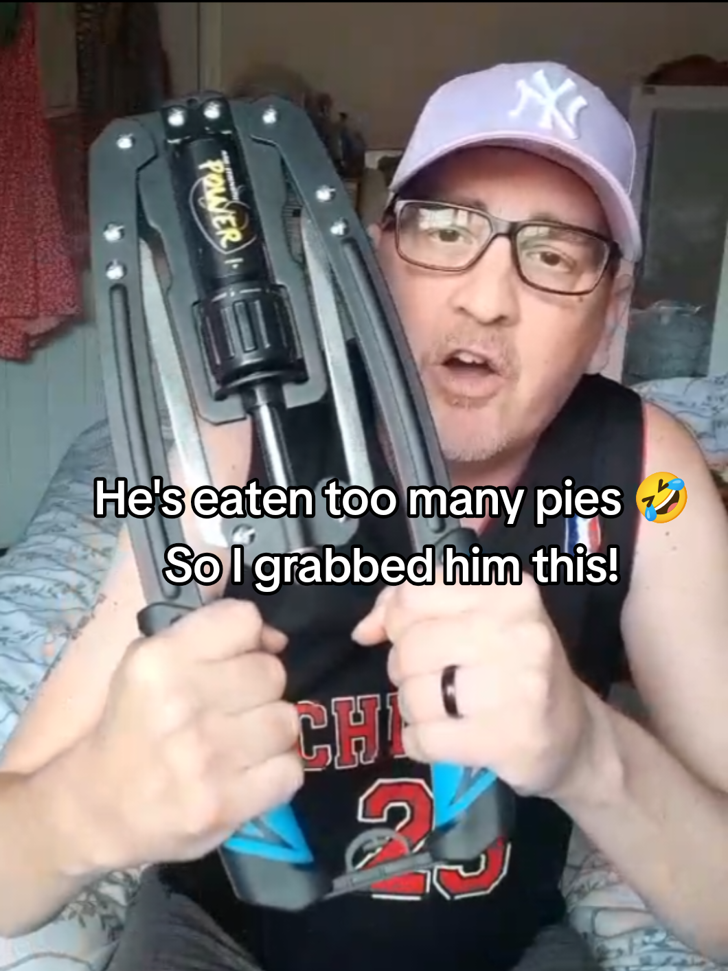 @lucybrogey