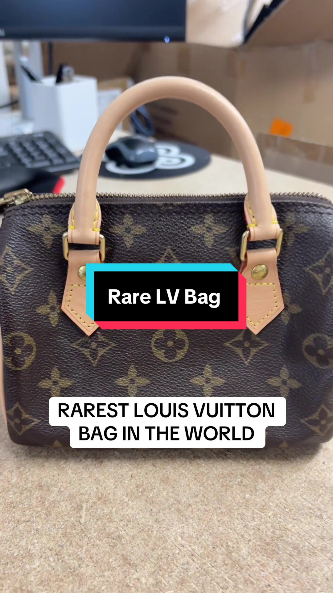 @FASHIONPHILE COLLECTIVE