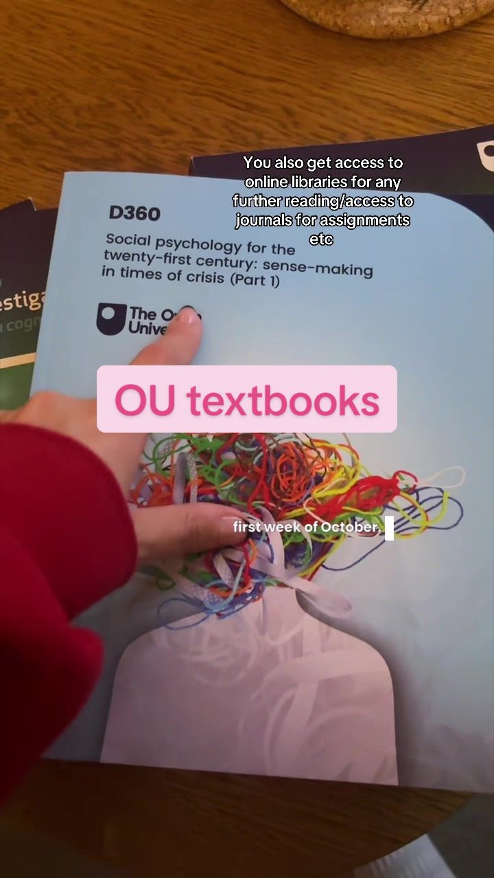 @Charlotte | Uni in my 30s 🧠