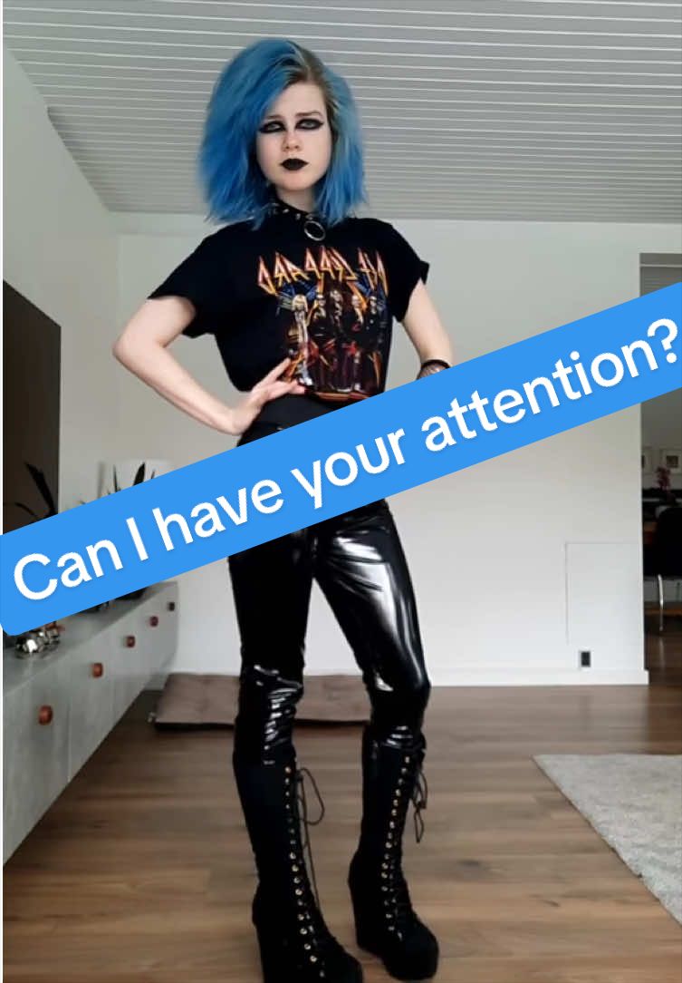 @Chriss