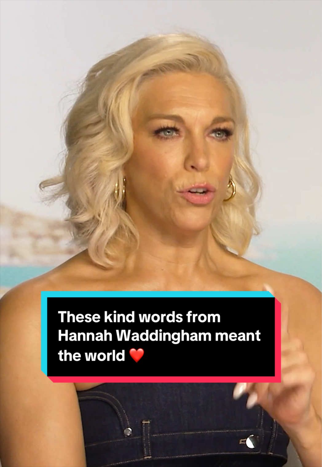 @Liv Marks | Celeb Interviewer