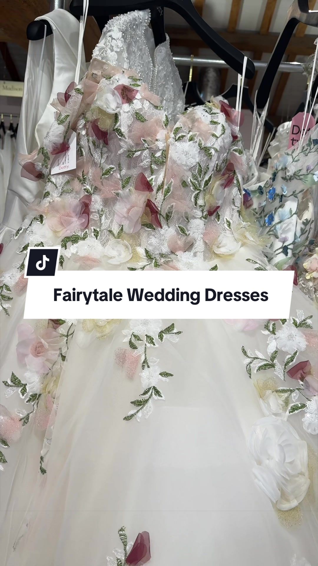 @Dotty Bridal 🤍