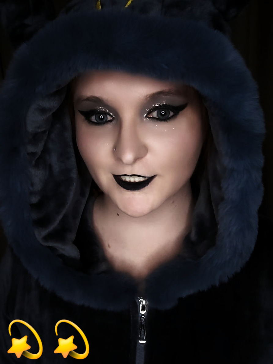 @cazzy_cos