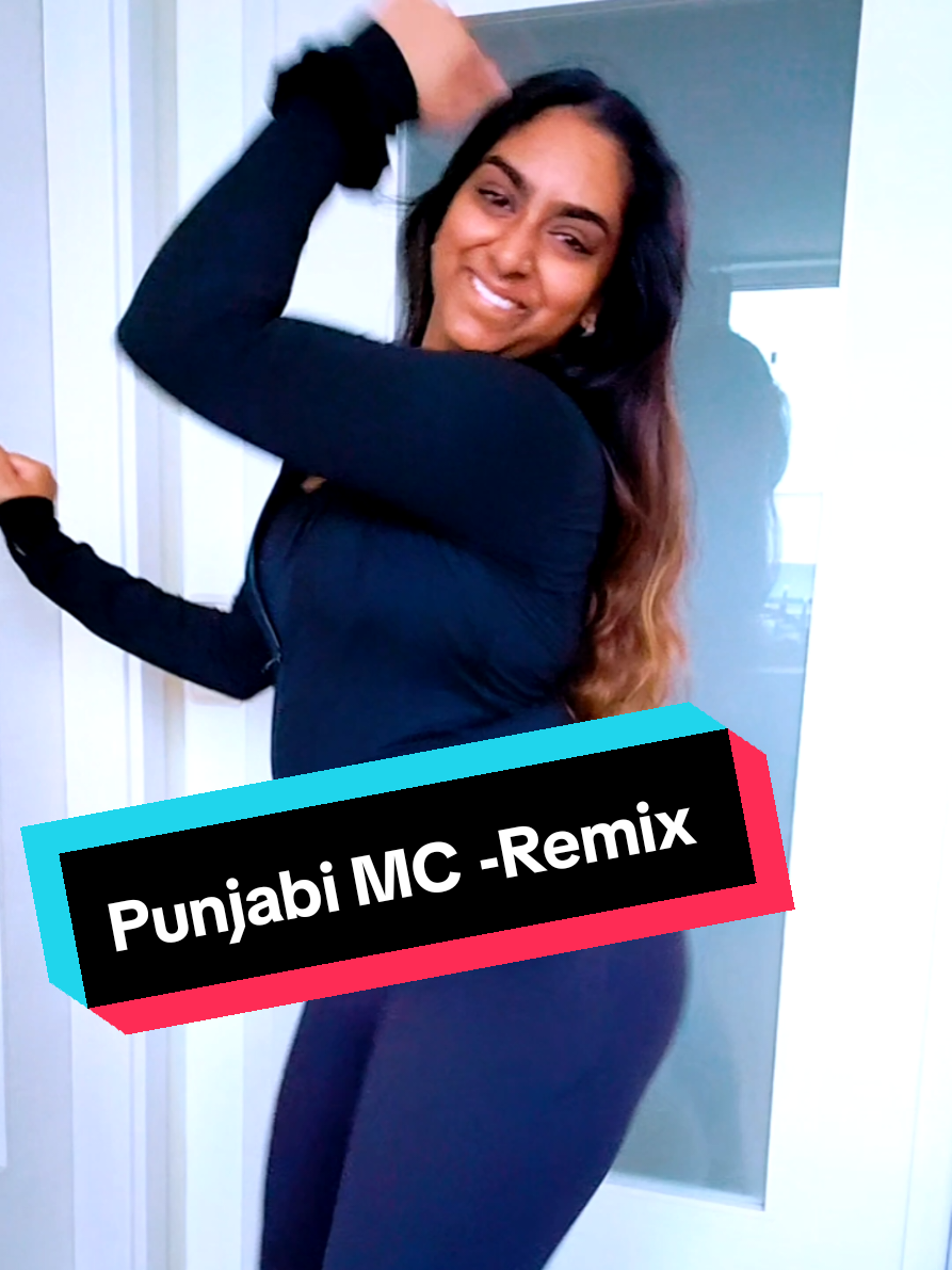 @WhoAmISarah