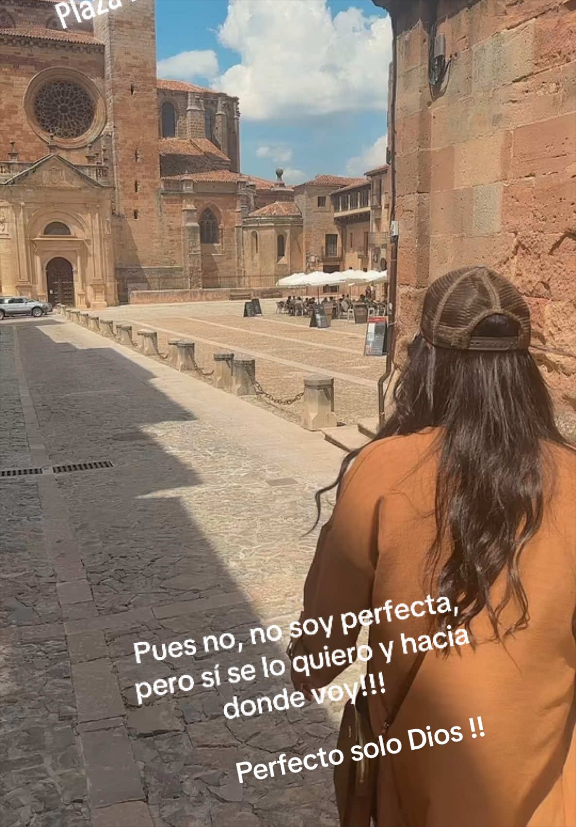 @Domi&bull;27