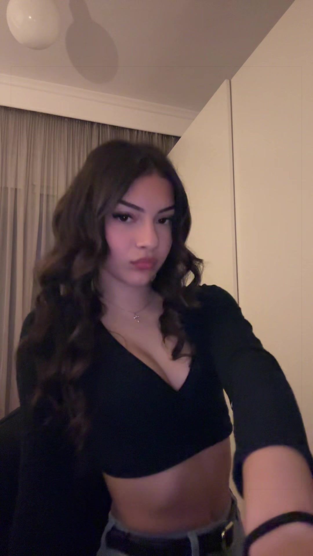 @𝓮𝓵𝓮𝓷𝓱