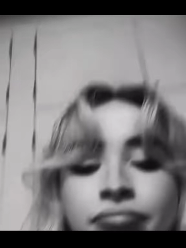 @Team Sabrina Carpenter ✨ 👑