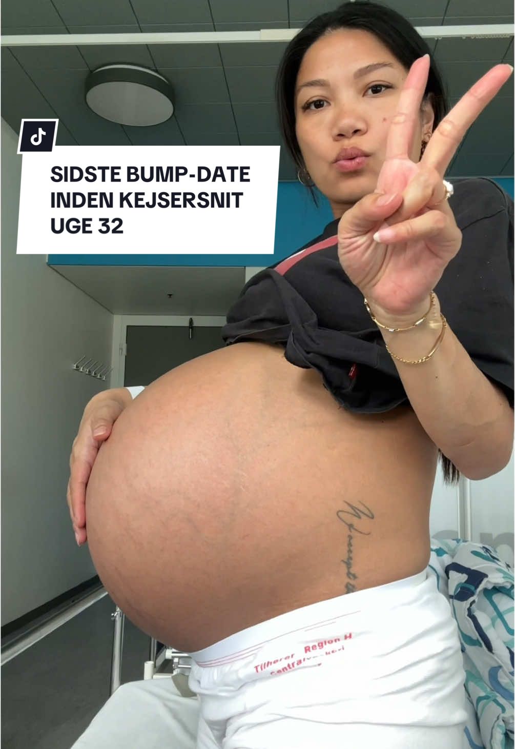 @ANNA I MOMPRENUER W/ TWINS +1