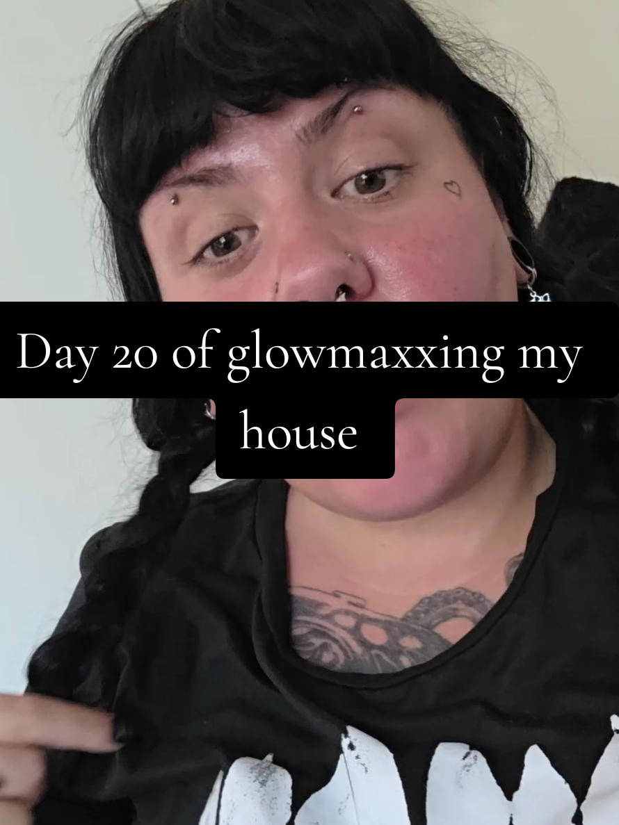 @Nai 🖤 Alt girl glows up