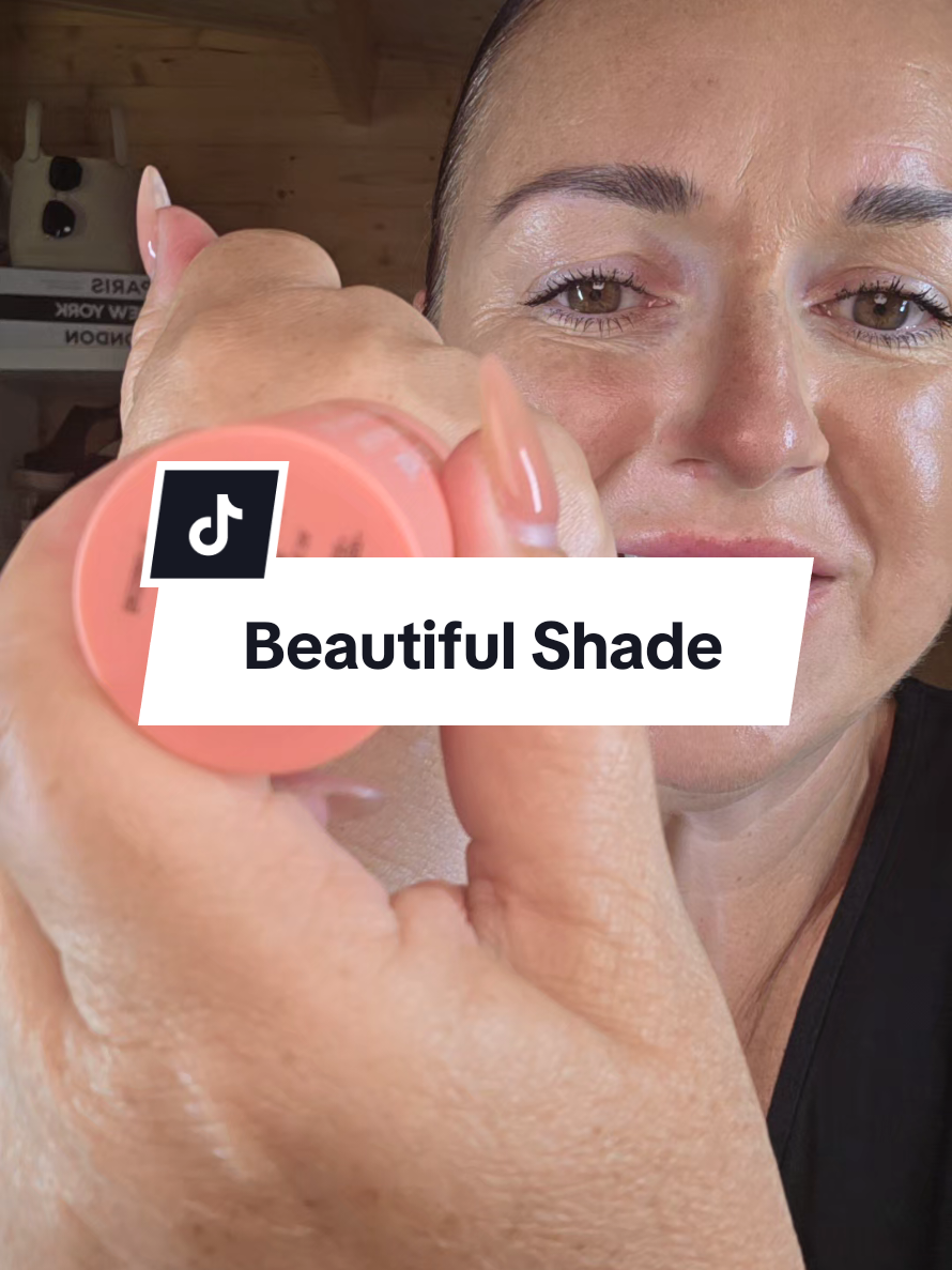 @Becky | Fashion ✨ Beauty