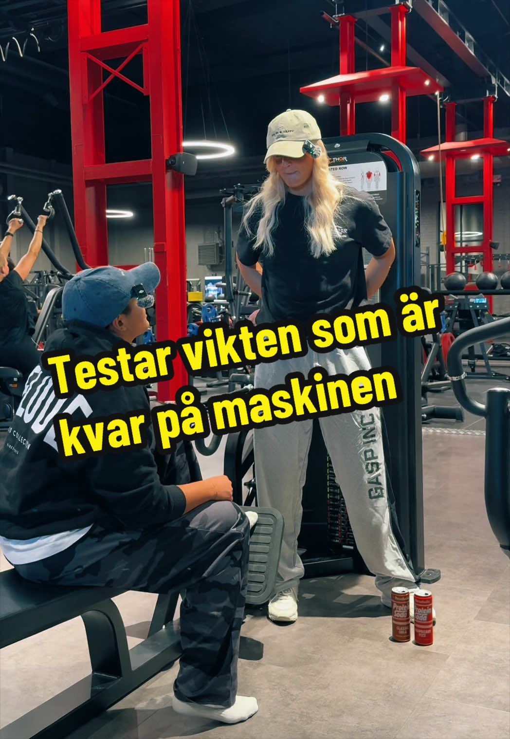 @Lydia Vaggelyr