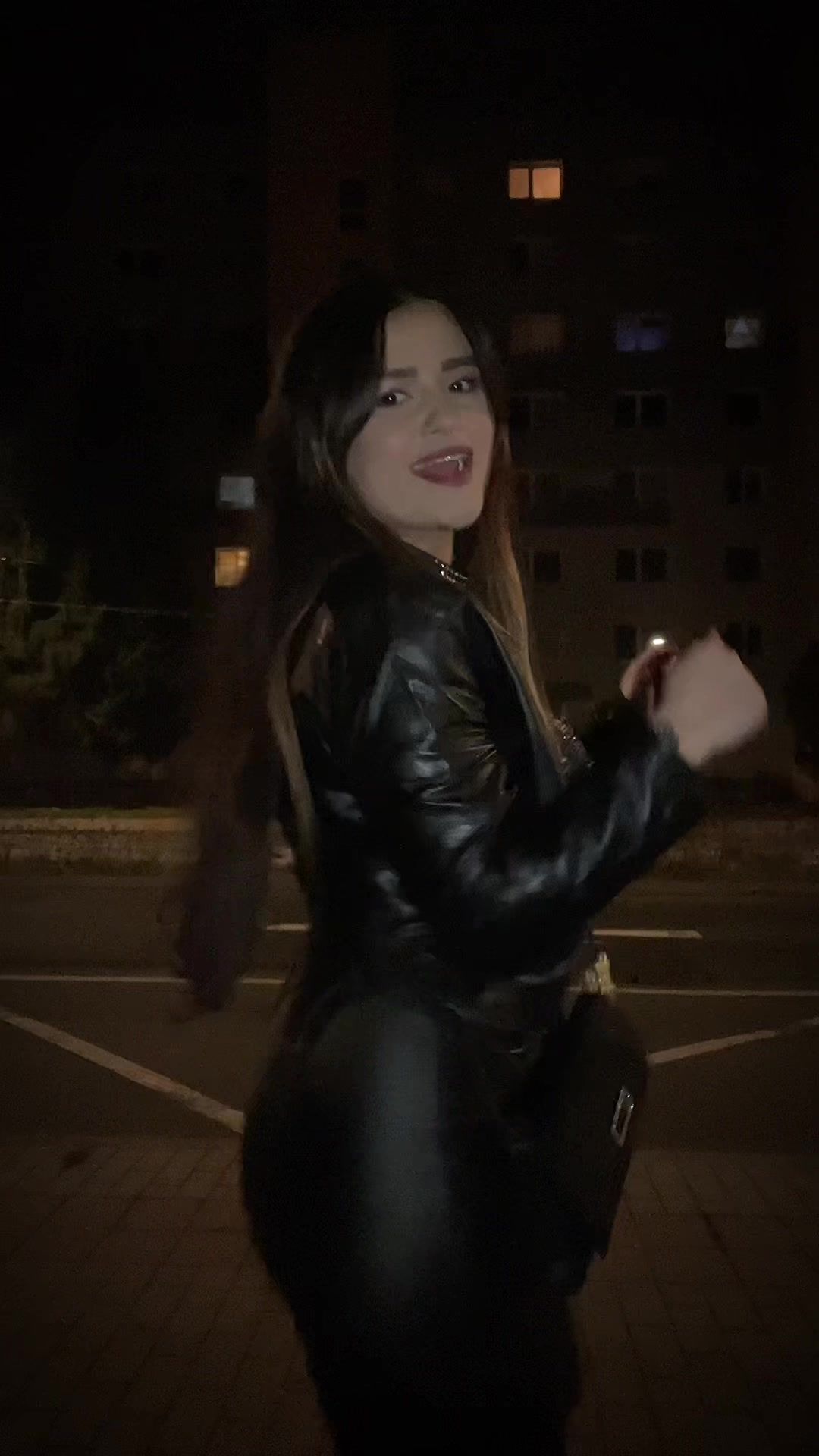 @𝗛𝗘𝗟𝗘𝗡𝗚𝗚𝗚&reg;️🎶🎤🎵