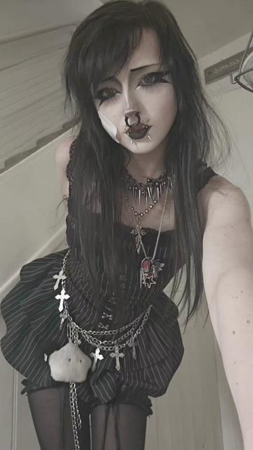 @vamp.1ust